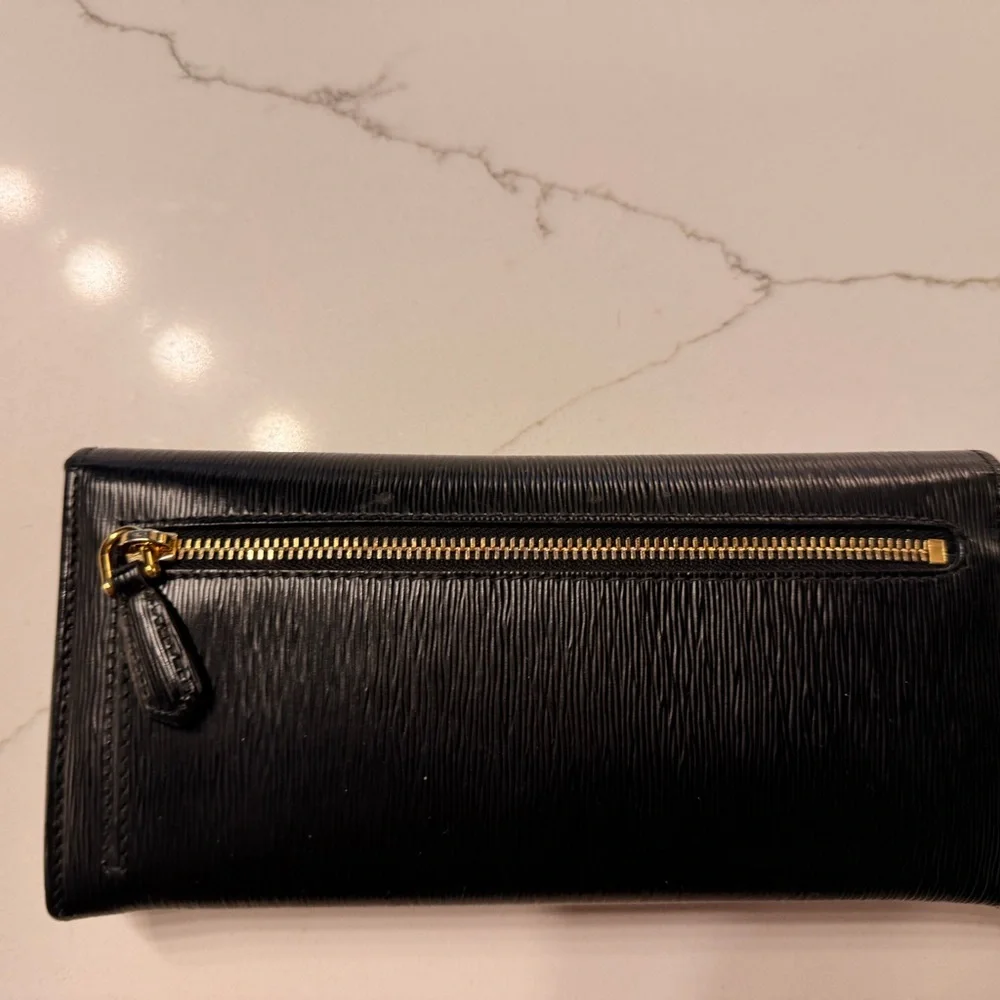 Prada Black Leather Wallet with Removable Card Holder - Picture 6 of 6